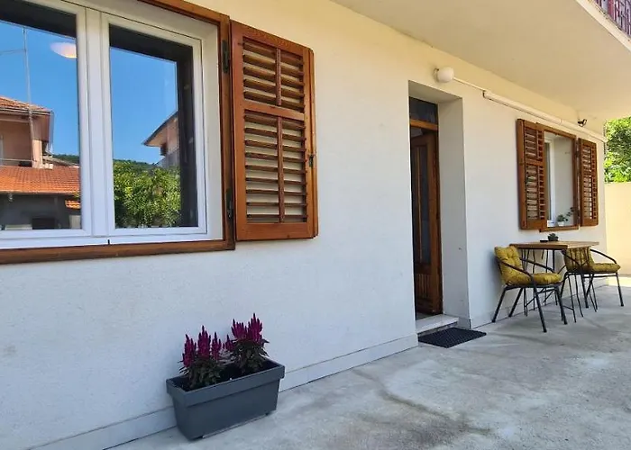 Bosiljak Apartment *