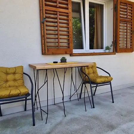 Bosiljak Apartman Jelsa